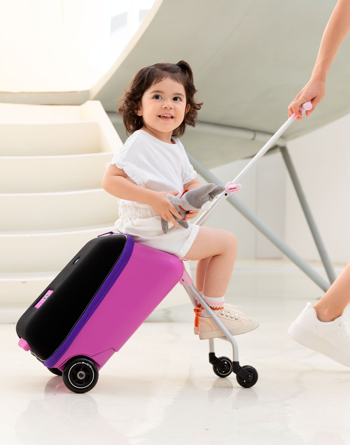 Micro Ride On Luggage Eazy – Micro Scooters Australia